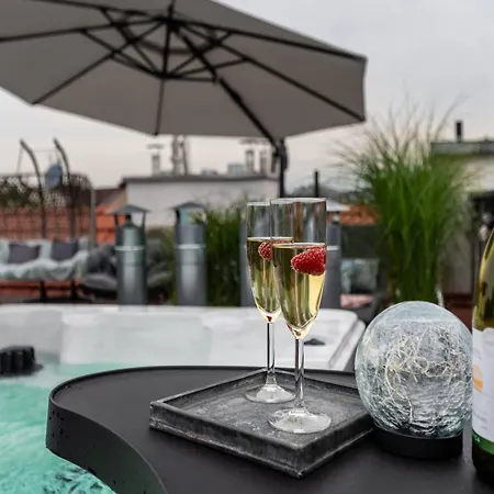 Rooftop Wawel View With Jacuzzi L Luxury Lägenhet *
