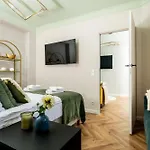 Rooftop Wawel View With Jacuzzi L Luxury Cracovia