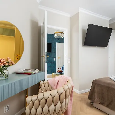 Rooftop Wawel View With Jacuzzi L Luxury Apartment Krakow